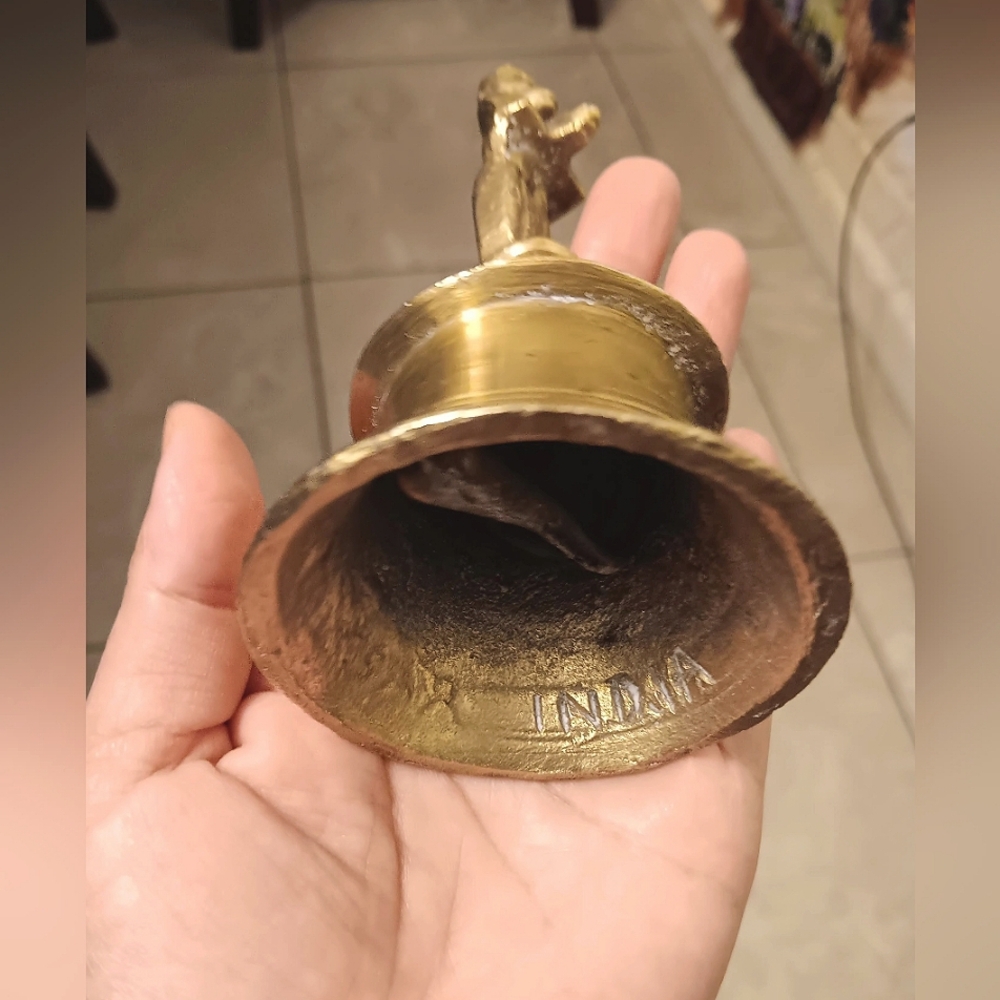 Vintage Brass Hanging Religious Hanuman figure Handcrafted Engraved Bell India 3 - Picture 3 of 10